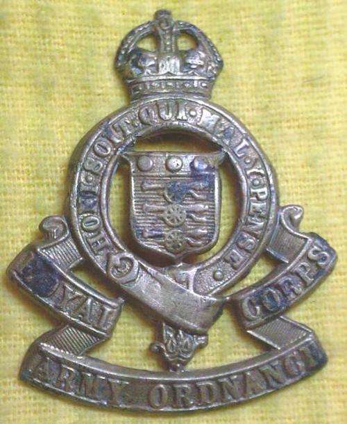 WW2 Royal Army Ordnance Corps Cap badge