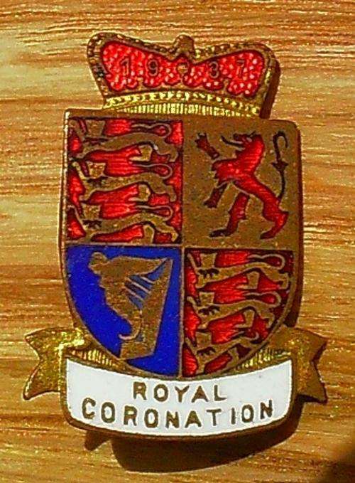 Royal Coronation 1937 Lapel Badge -- 24 x 18mm