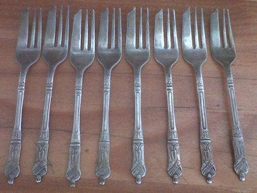 8 X APOSTLE CAKE FORKS EPNS SHEFFIELD ENGLAND