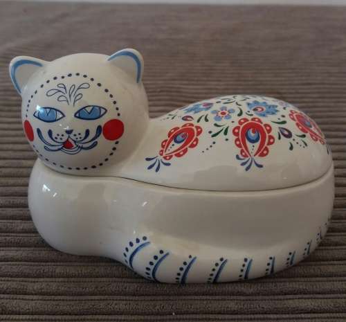 Elizabeth Arden Ceramic Cat Jewelry/Trinket Box