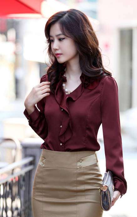 Elegant and soft long-sleeved shirt 20012C Burgundy S/M/L