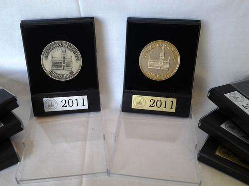 CONCOURS MONDIAL - BRUXELLES 2011 X 8