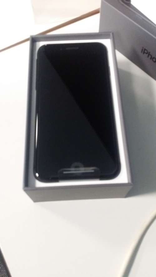 iPhone 8 64GB