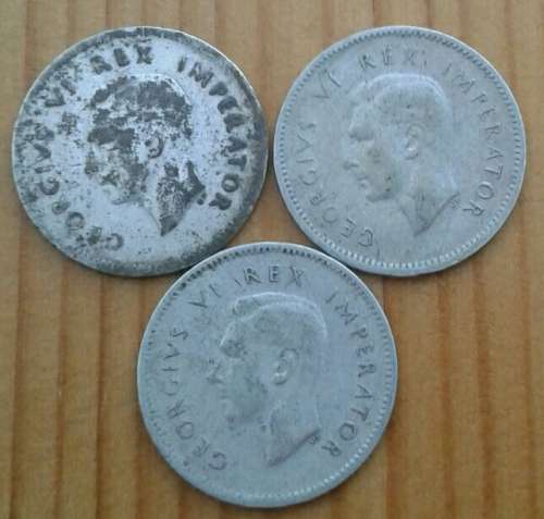 Lot of 3 1940's threepence coins @ R1 start