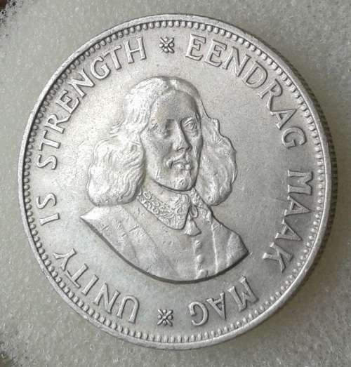 Nice 1963 van Riebeeck silver 20c