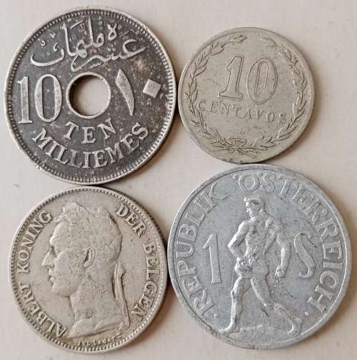 Lot of x4 world coins