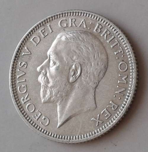 Nice 1932 British silver shilling in XF