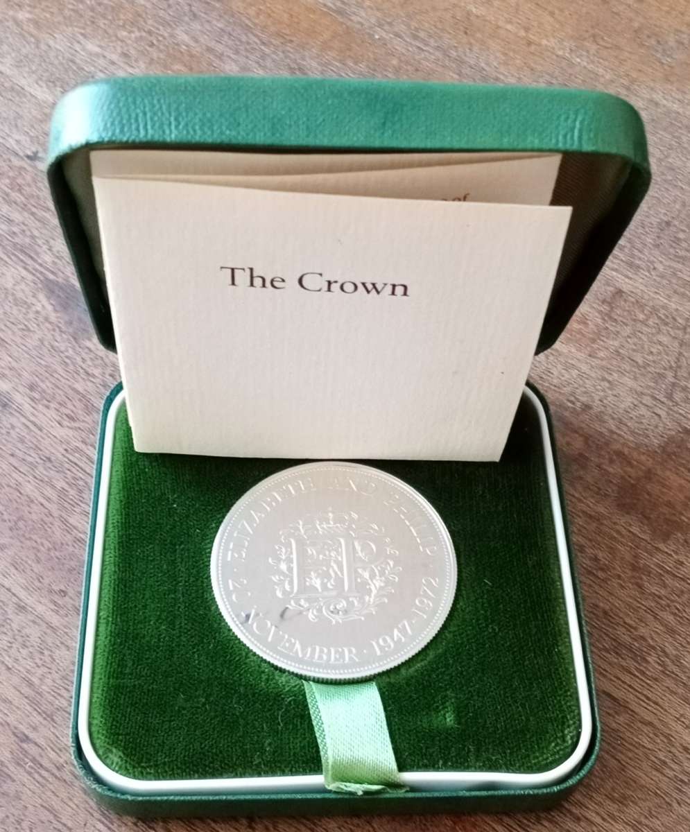 1972 Great Britain proof sterling silver crown (25th anniversary of the Queen)