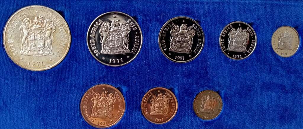 Nice 1971 S.A short proof set with silver R1