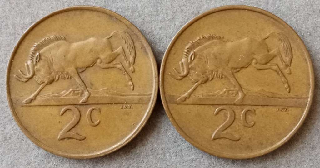 Set of x2 republic 1983 2c coins
