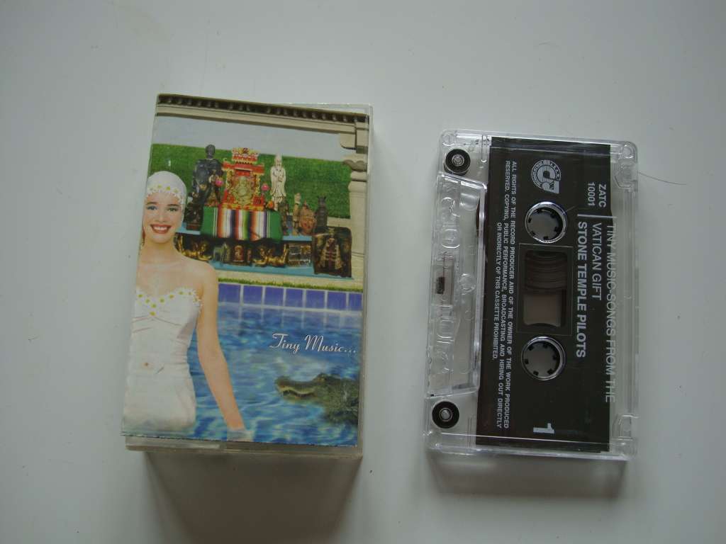 Stone Temple Pilots - Tiny Music from the Vatican Giftshop tape cassette