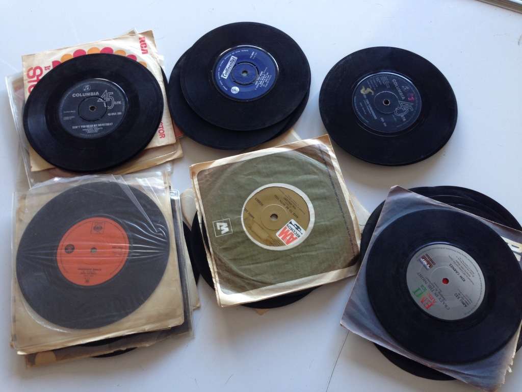 60 x 7" singles joblot VA