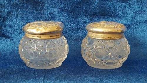 MATCHING PAIR OF HALLMARKED STERLING SILVER TOPPED CUT GLASS CRYSTAL. BIRMINGHAM 1905