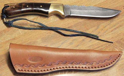 NEW LARGE DAMASCUS HUNTING KNIFE