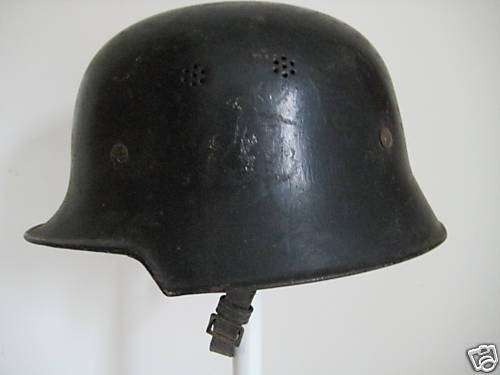 ORIGINAL GERMAN THIRD REICH M34 POLIZEI HELMET