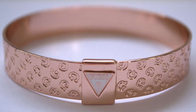 *Brand New* Guess Ladies Rose Gold Bangle with "G" design and Guess Logo   *Stunning*