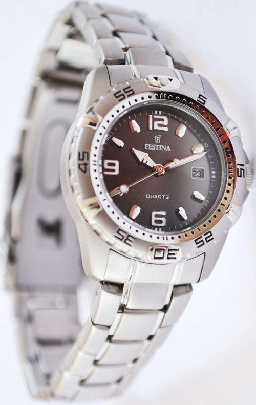 BRAND NEW FESTINA Ladies stainless steel watch with tan leather interchangeable band  Date Function