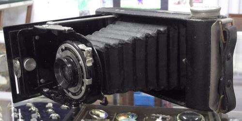 Vintage Kodak Folding Brownie, six-20