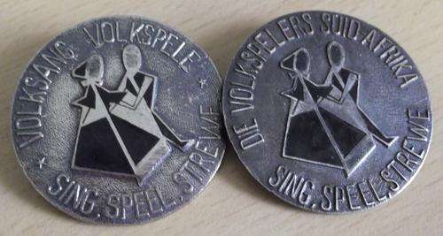2 variants of Volkspele pin brooches/badges, hard to find - one pin missing