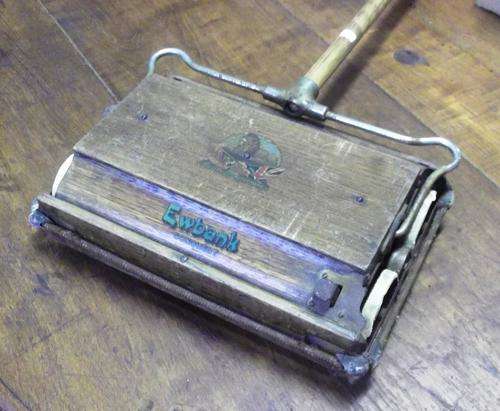 Early 20th century, Ewbank Conquest, carpet sweeper