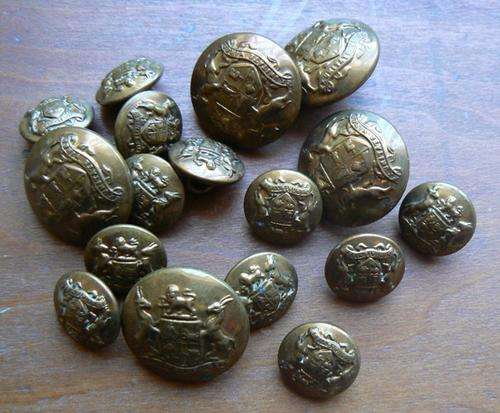 Lot of 17 old military buttons Ex Unitate Vires (5x large and 12x small)