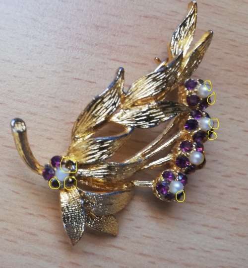 Colourful vintage brooch in gold-coloured setting