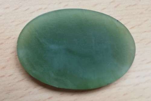 Oval piece of jade - see listing for detail
