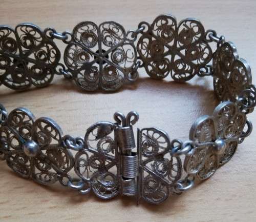 Lovely vintage silver filigree bracelet - see listing for details