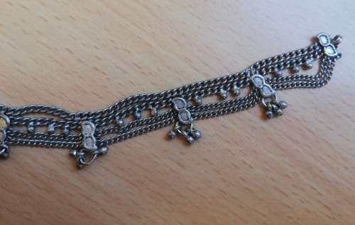 Eastern-style metal ankle chain