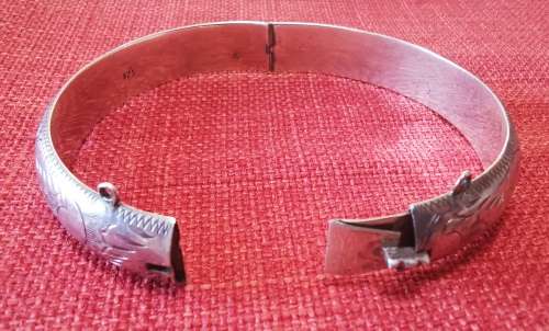 Classic vintage hollow clip-on sterling silver engraved bracelet