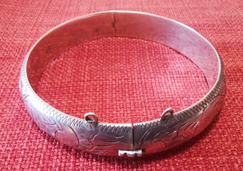 Classic vintage hollow clip-on sterling silver engraved bracelet