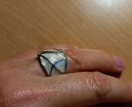 Pretty chunky vintage ring, size R