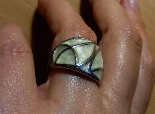 Pretty chunky vintage ring, size R