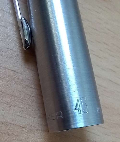 Parker 45 Flighter fountain pen - looks unused 0 with one ink cartlich - Five