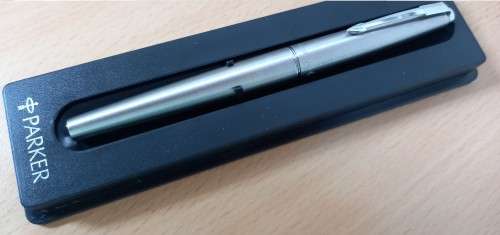 Parker 45 Flighter fountain pen - looks unused 0 with one ink cartlich - Five