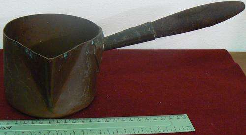 Heavy bottom copper sauce pot with wooden handle