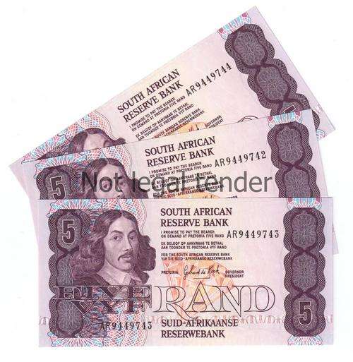 South Africa R5 G De Kock 3 UNC notes in sequence - one bid for all