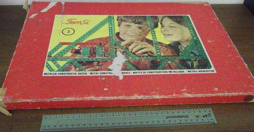 Temsi 3 metal construction set. Similar to Meccano - well used, missing some pieces