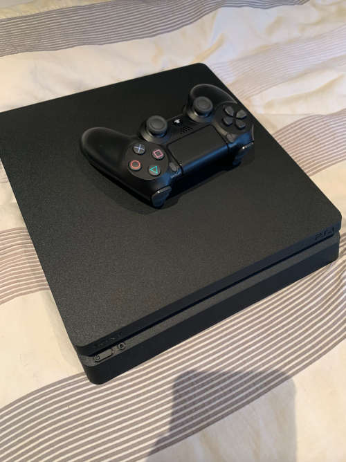 Playstation 4 Slim 1tb