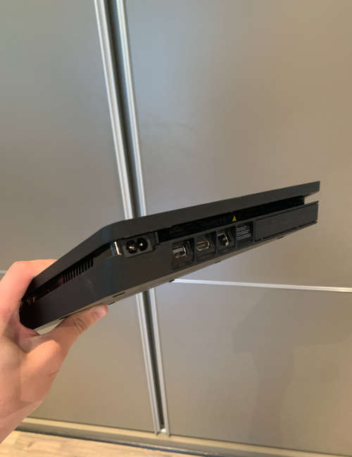 Playstation 4 Slim 1tb