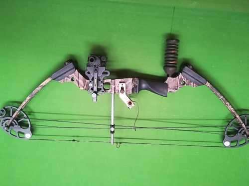 Mission Menace Bow - With bag arrows and accessories