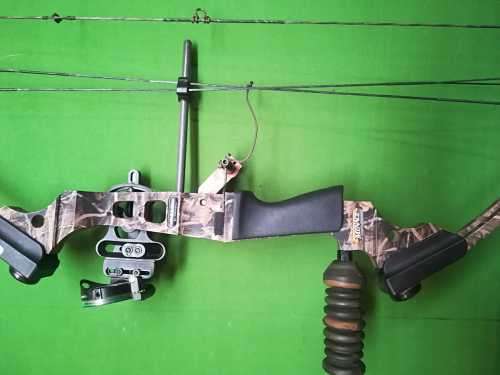 Mission Menace Bow - With bag arrows and accessories