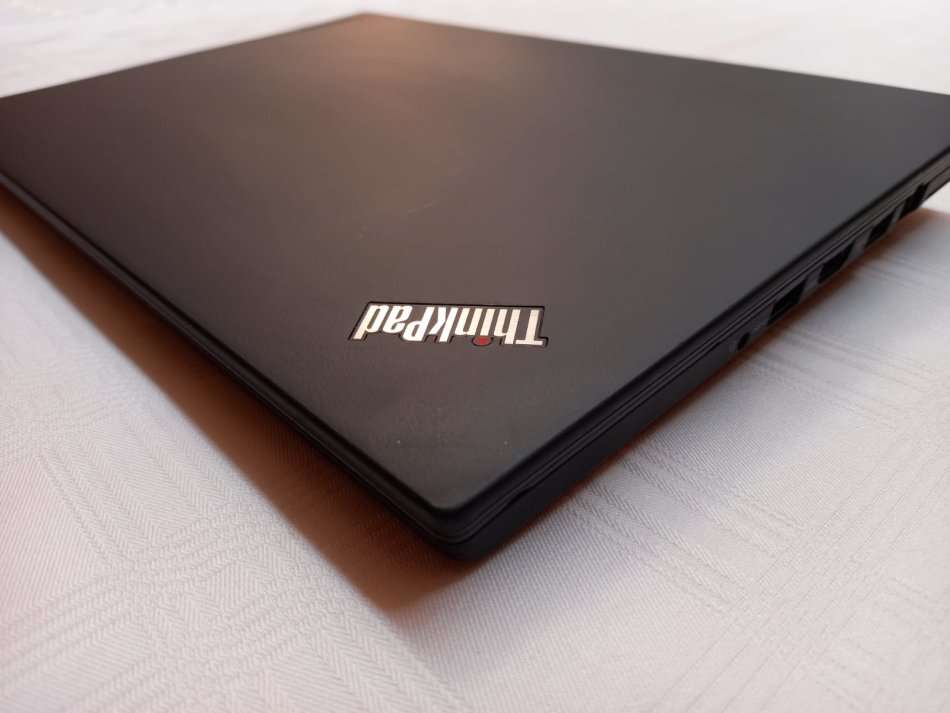 Powerful Lenovo T470 - 16GB DDR4 - 240GB SSD - Extra long battery life - with Lenovo warranty