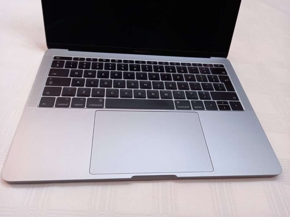 MacBook Pro 2017 - 13" Retina - Core i5 - 8GB -128GB