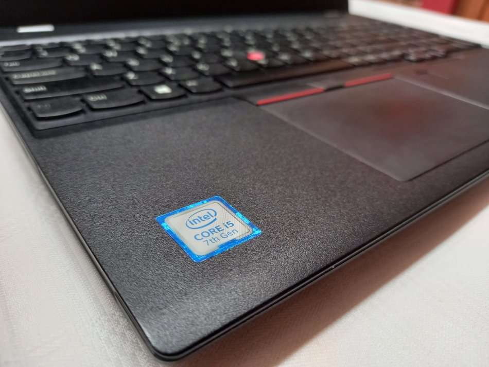 Lenovo T570 - i5 7th gen - 8GB - 1TB - 15.6" with Lenovo warranty