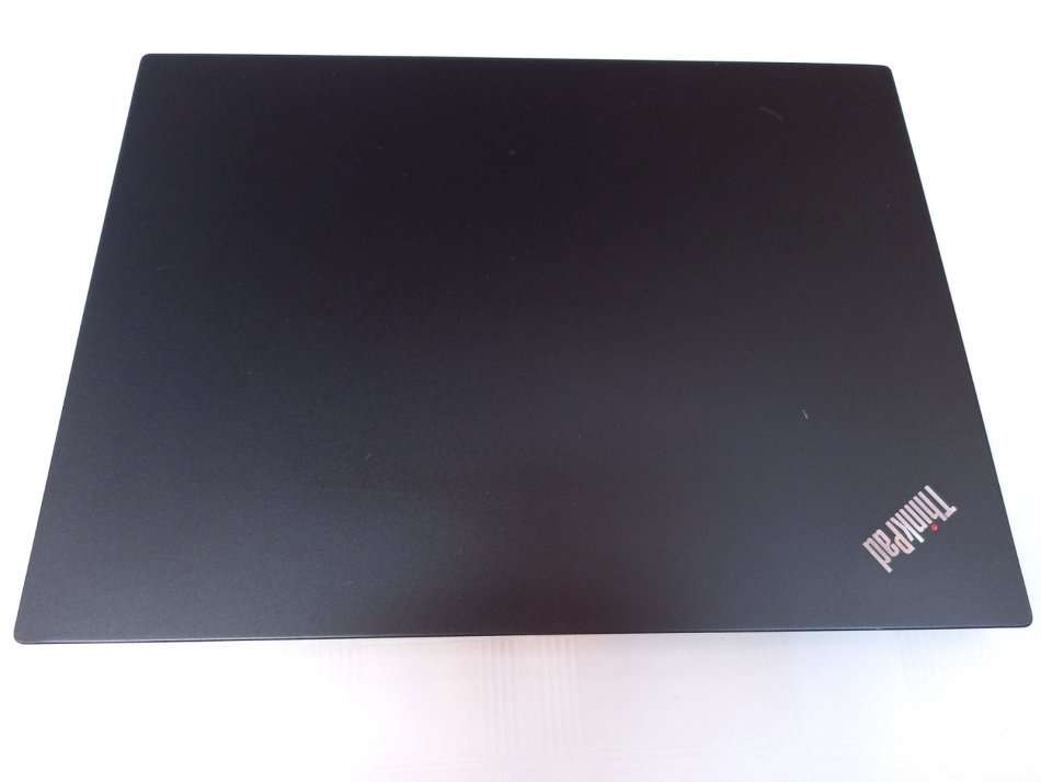 Lenovo ThinkPad E490 - i7 8th gen Quad Core - 256GB SSD - 8GB - 14" FHD