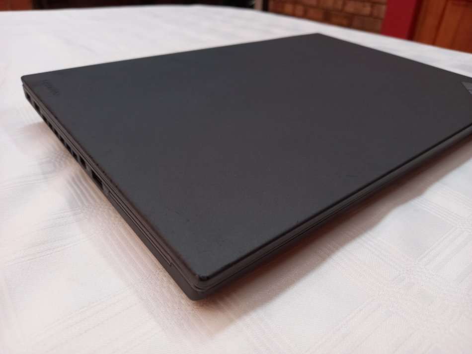 Powerful Lenovo T460 - Intel i7 - 16GB DDR4 - 256GB SSD - Extra long battery life + 4G / LTE