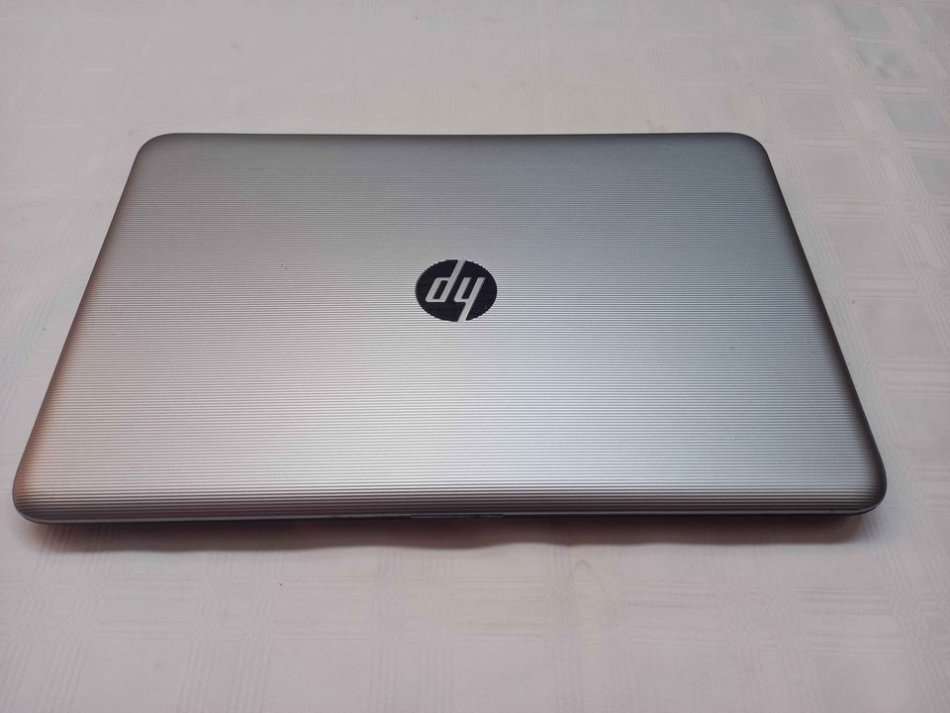HP Notebook - Intel Core i7 7th gen - 15.6" Display - Very good condition