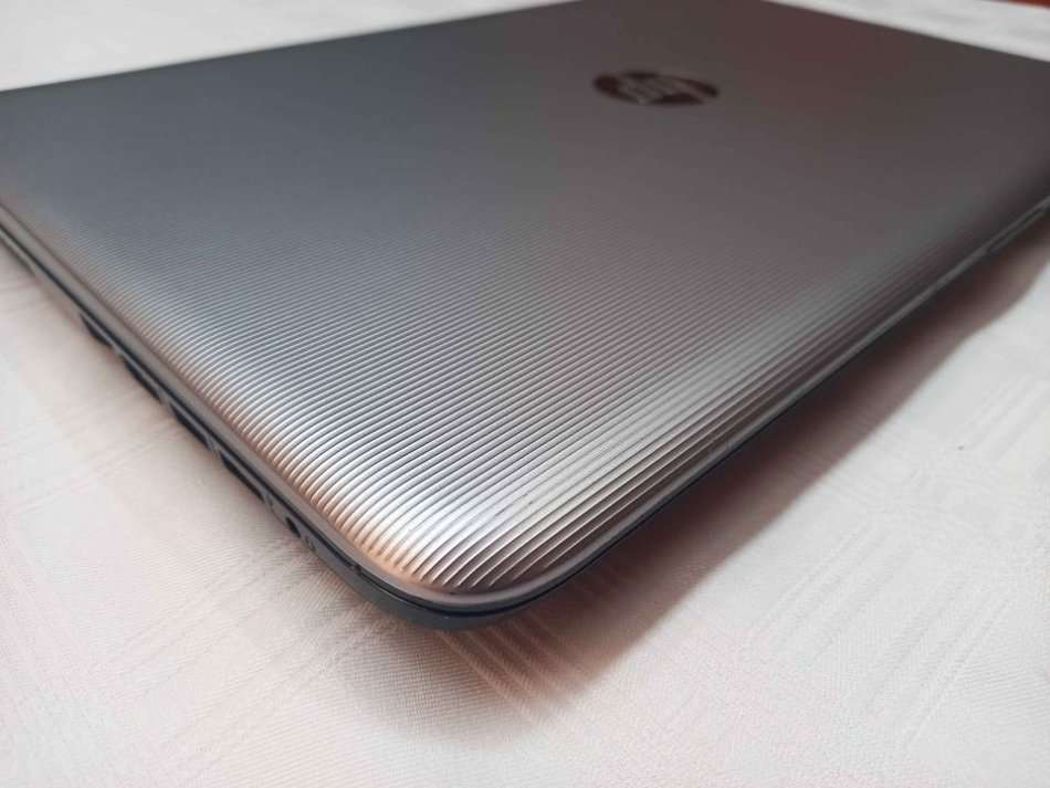 HP Notebook - Intel Core i7 7th gen - 15.6" Display - Very good condition