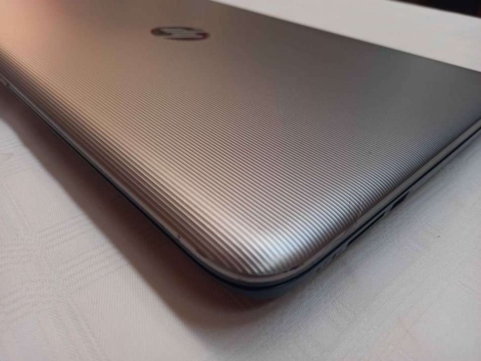 HP Notebook - Intel Core i7 7th gen - 15.6" Display - Very good condition